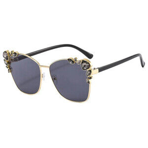 Cat Eye Shaped Sunglasses In Gray